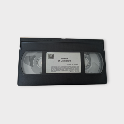 Cassette VHS – Astérix et les Indiens – Version Française – 83min