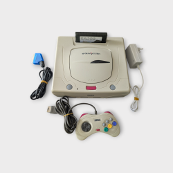 Console Sega Saturn modèle...